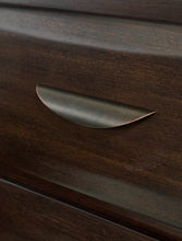 Load image into Gallery viewer, Vanmore Dresser and Mirror
