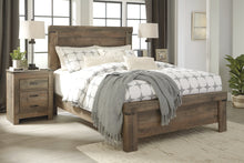 Load image into Gallery viewer, Trinell Queen Panel Bed
