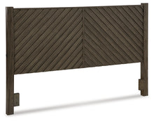 Load image into Gallery viewer, Arkenton California King Panel Bed with Mirrored Dresser, Chest and 2 Nightstands
