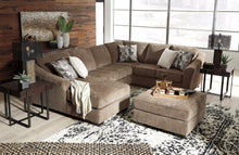 Load image into Gallery viewer, Graftin 3-Piece Sectional with Ottoman
